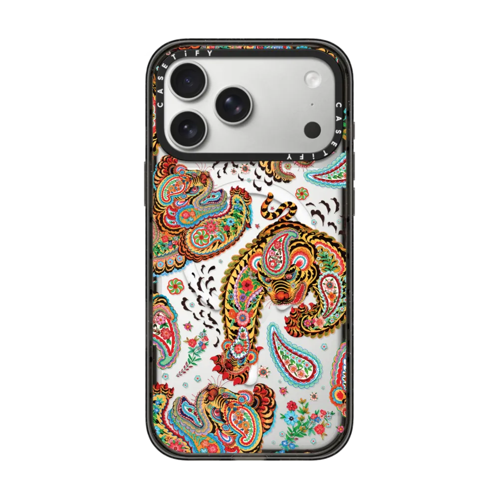 Tiger universe paisley by Phannapast